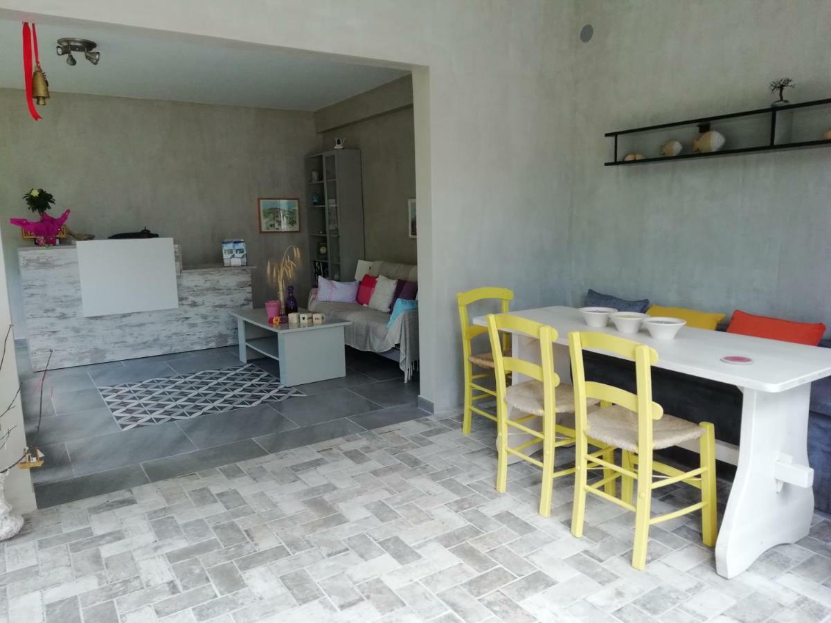 Appartement Helena Paralia Panteleimonos